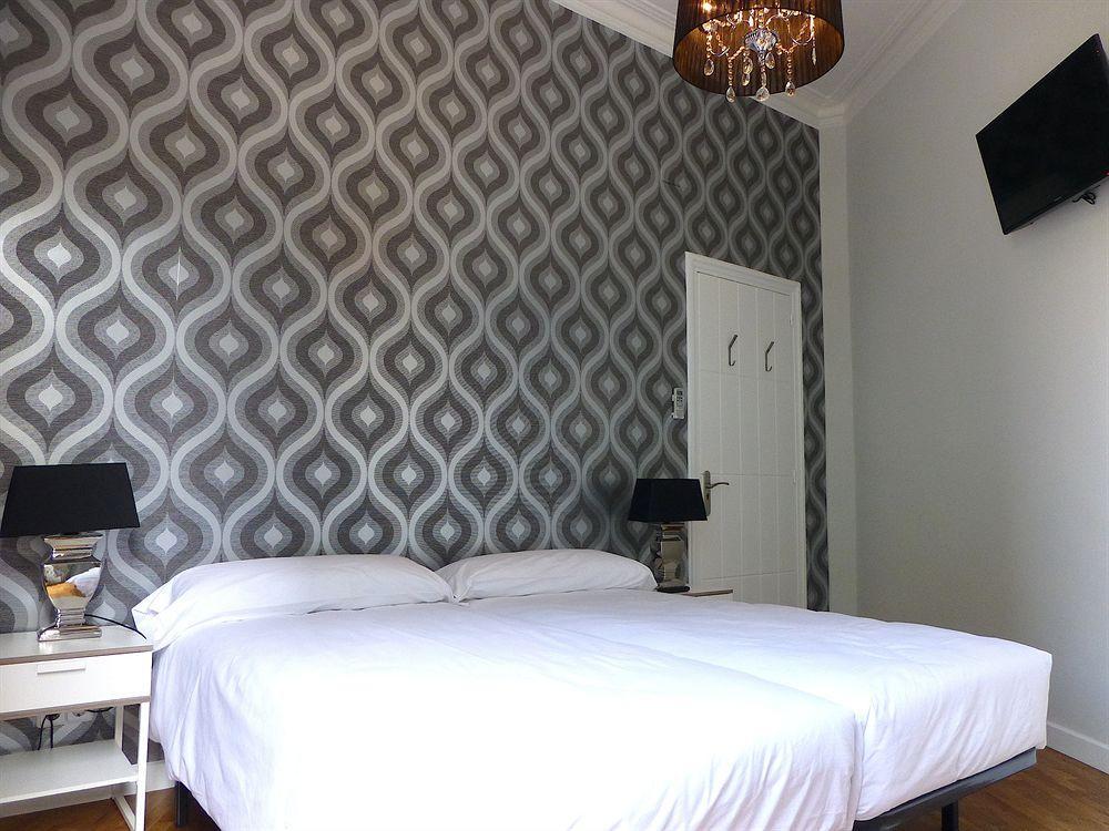 Super Balmes Guest House Barcelona Zewnętrze zdjęcie