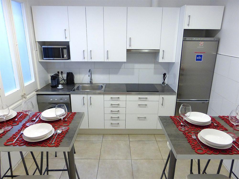 Super Balmes Guest House Barcelona Zewnętrze zdjęcie
