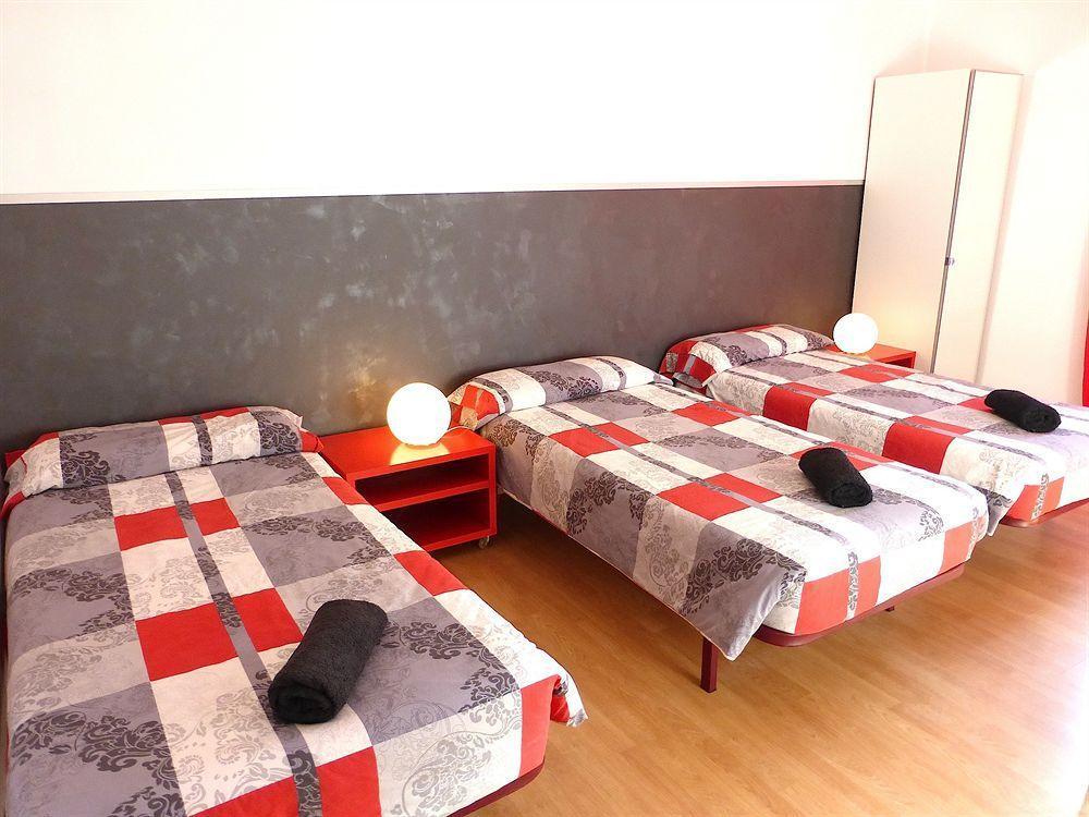Super Balmes Guest House Barcelona Zewnętrze zdjęcie