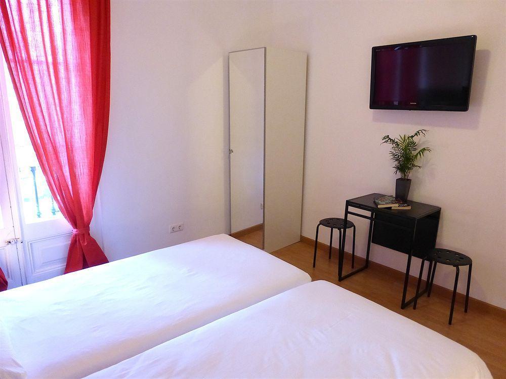 Super Balmes Guest House Barcelona Zewnętrze zdjęcie