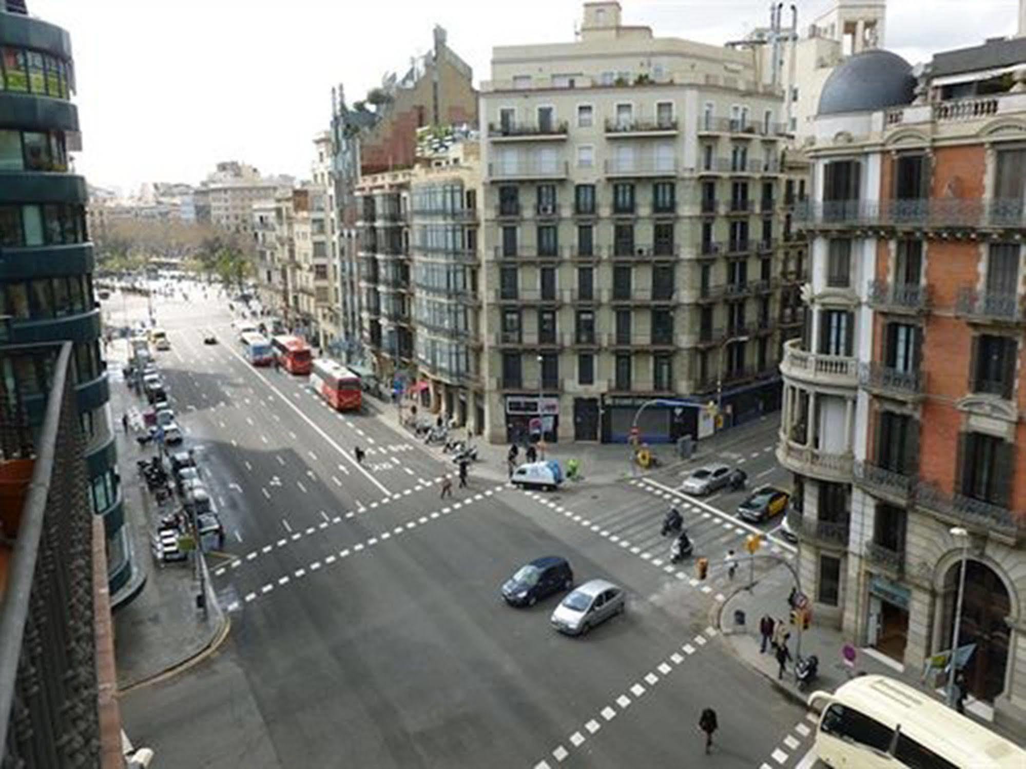 Super Balmes Guest House Barcelona Zewnętrze zdjęcie