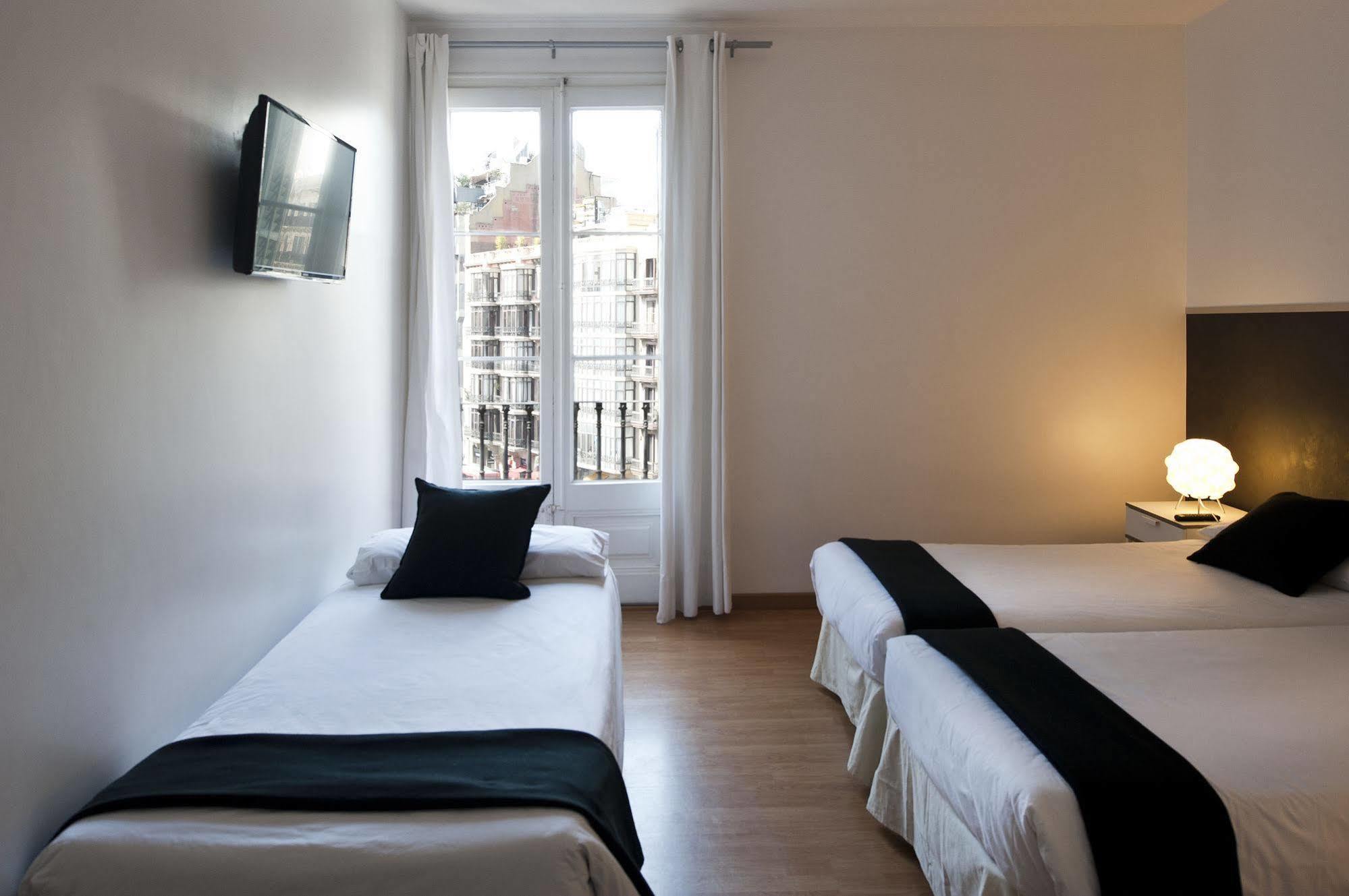 Super Balmes Guest House Barcelona Zewnętrze zdjęcie