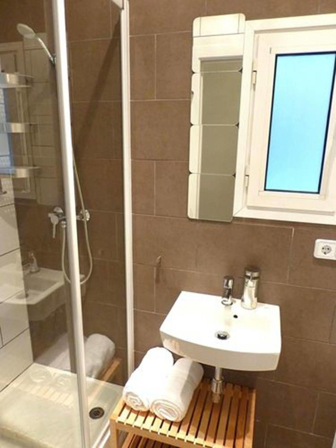 Super Balmes Guest House Barcelona Zewnętrze zdjęcie