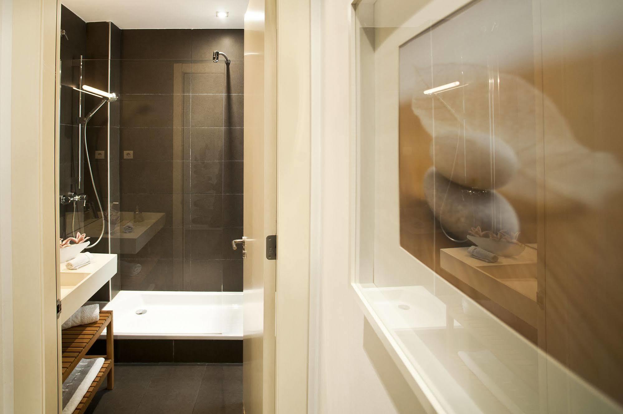 Super Balmes Guest House Barcelona Zewnętrze zdjęcie