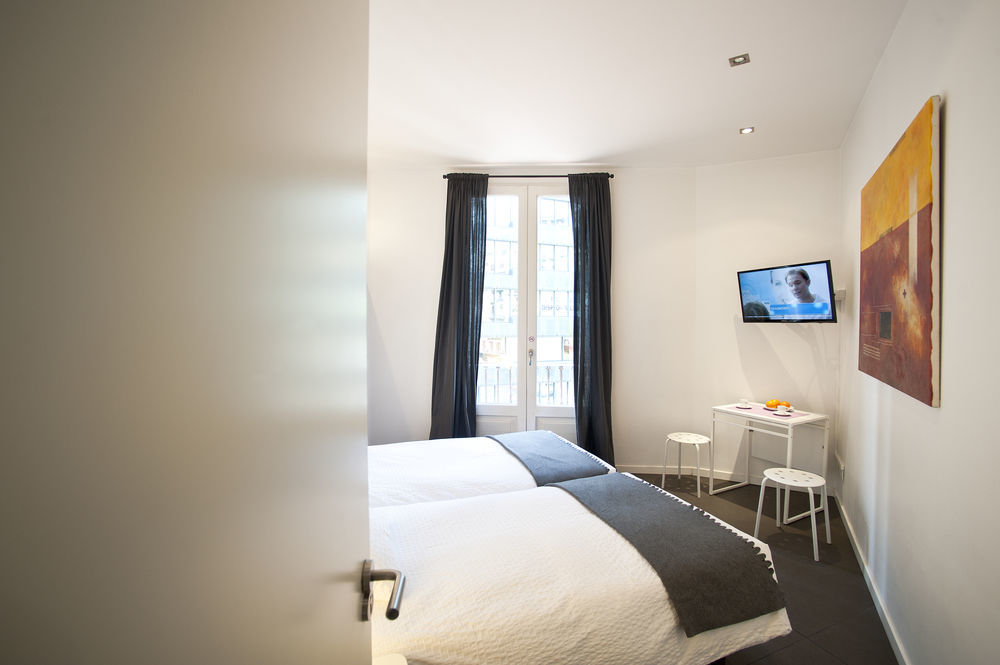 Super Balmes Guest House Barcelona Zewnętrze zdjęcie