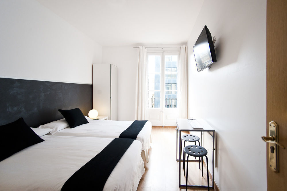 Super Balmes Guest House Barcelona Zewnętrze zdjęcie